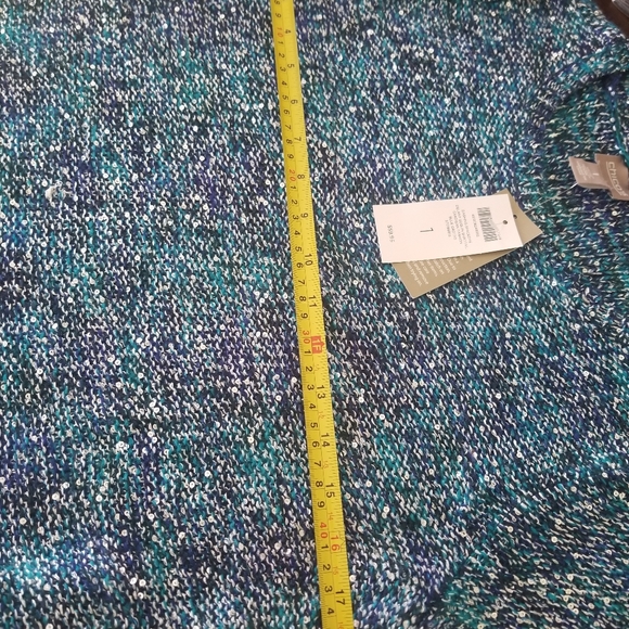 Sweater - Picture 4 of 5